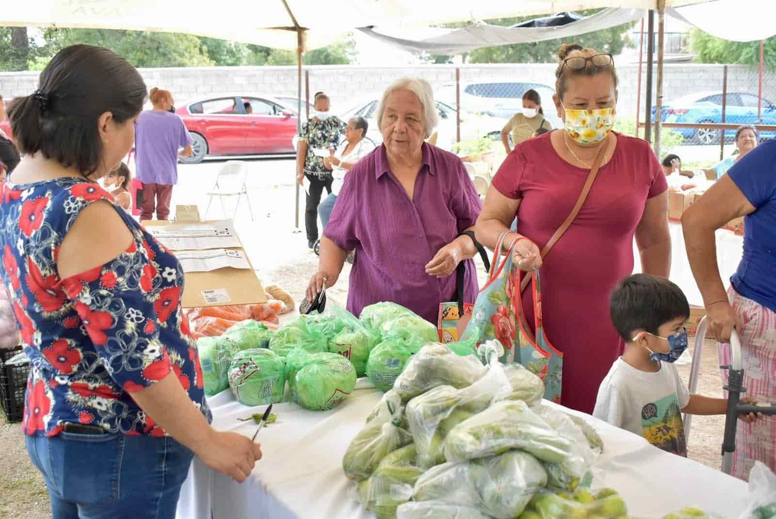 Comienzan los recorridos de Mercadito en tu Colonia en Nava