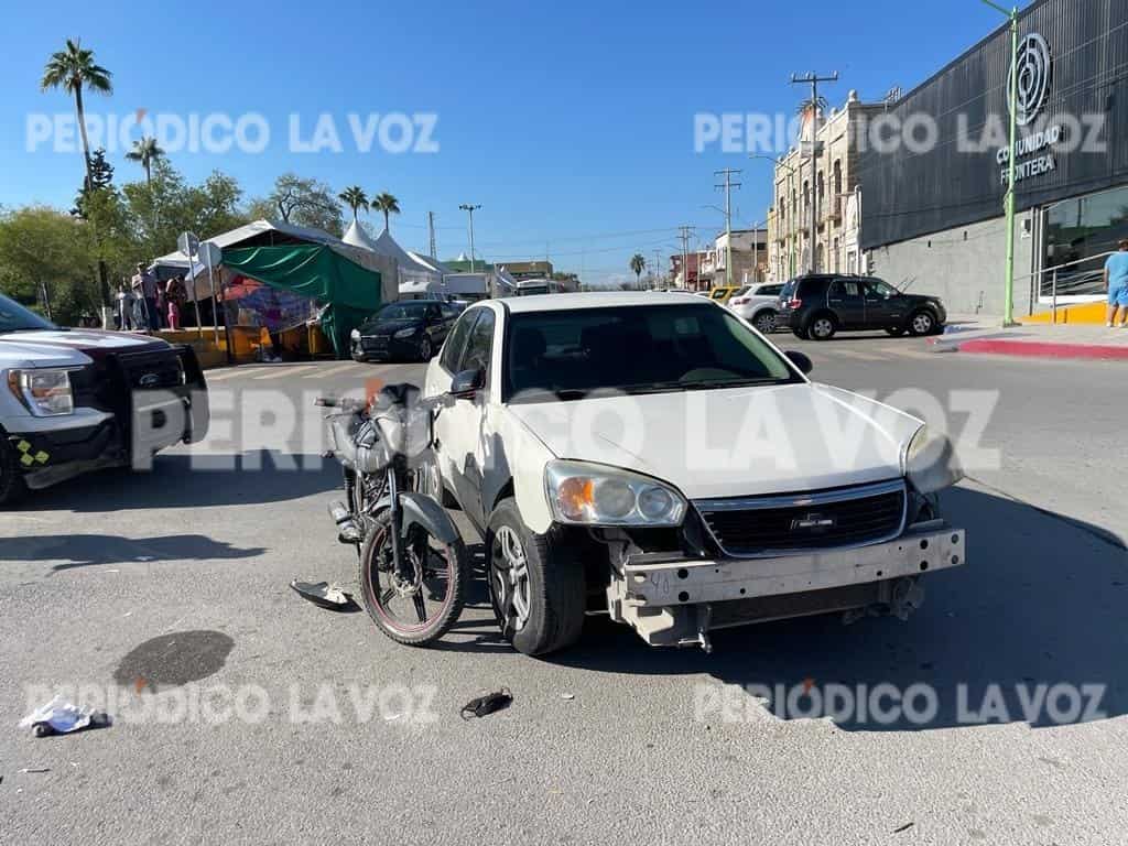 Cafre le rompe hueso a menor en motocicleta