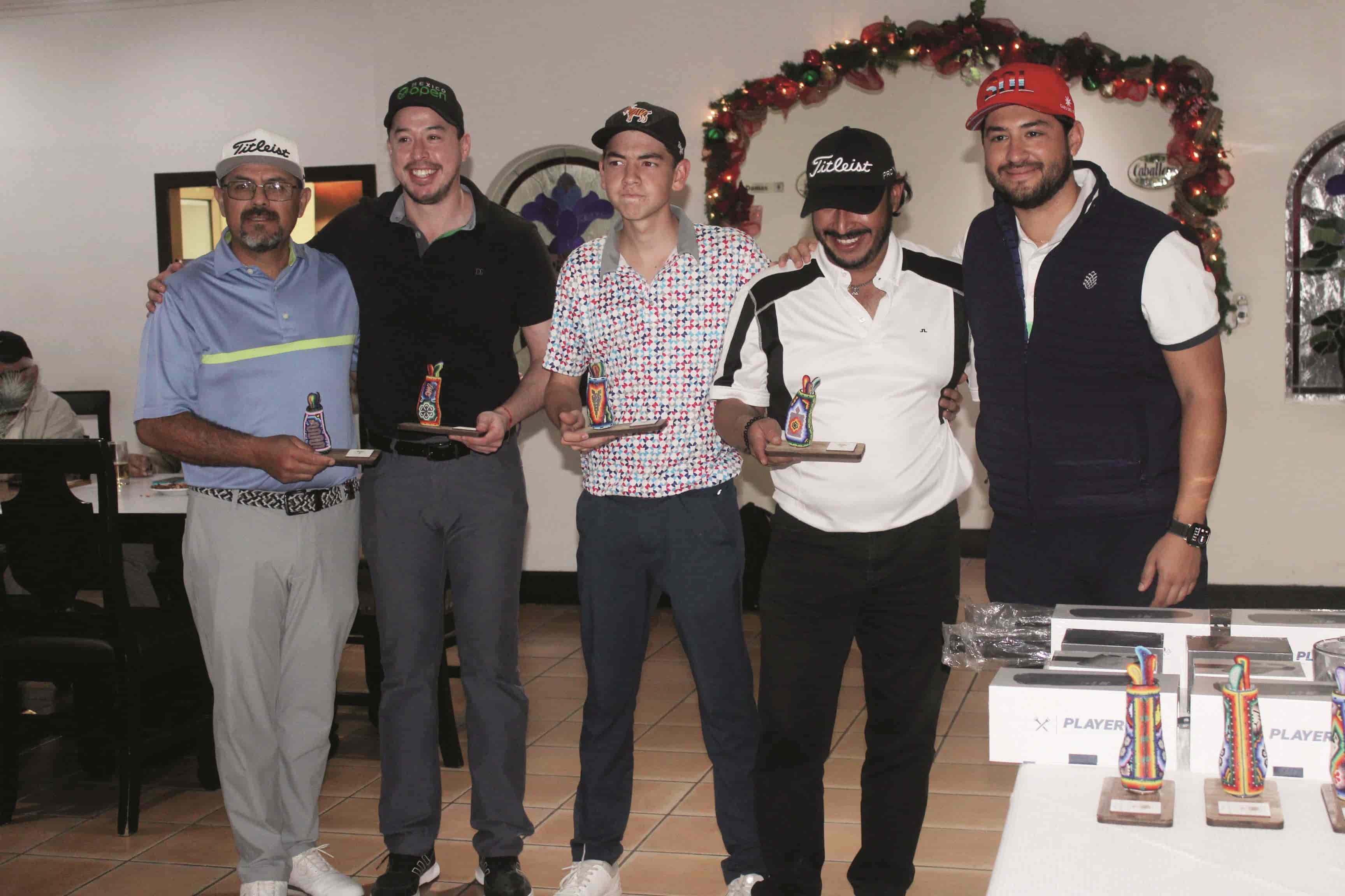 Triunfaron en Torneo de Golf  Go-Go