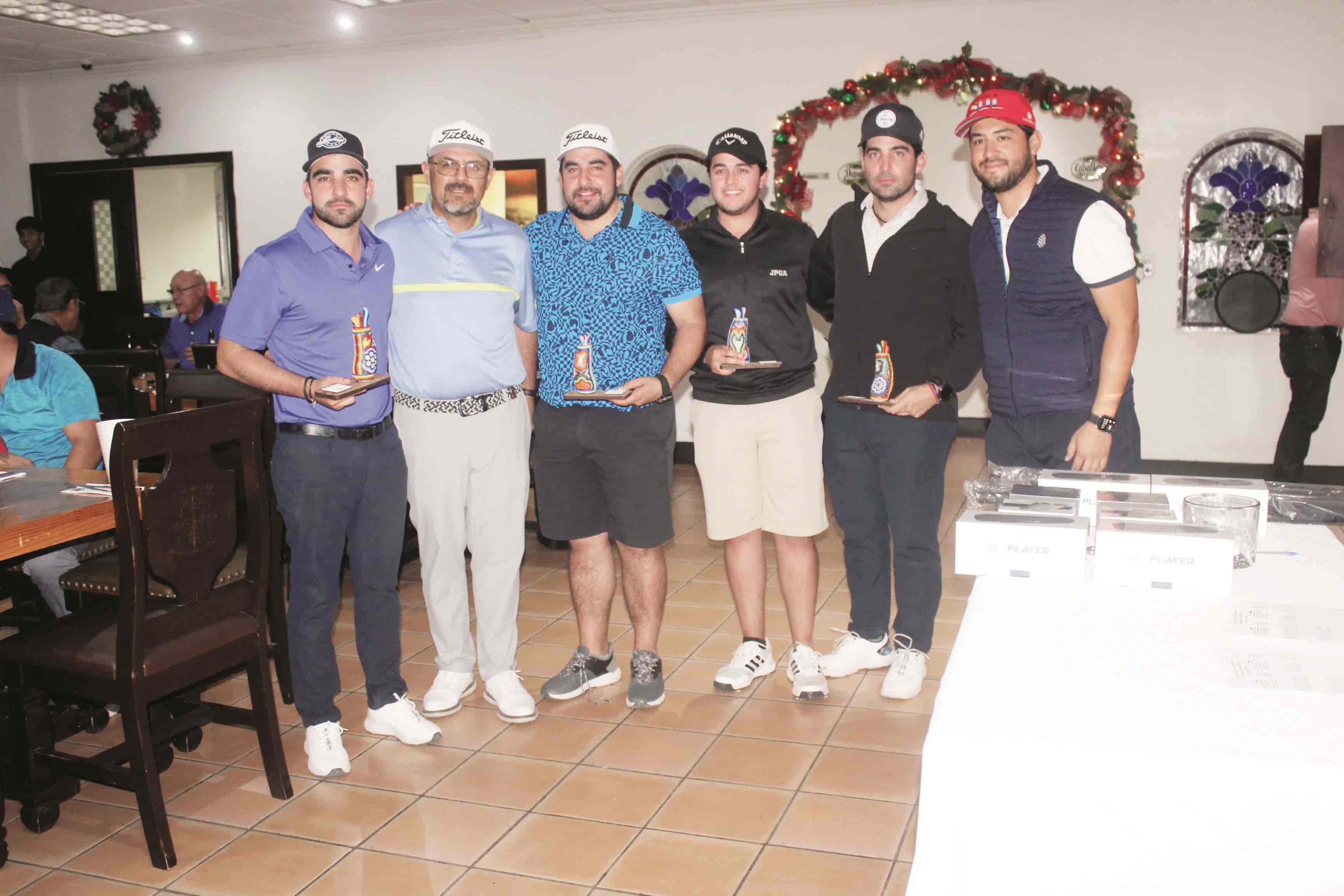 Triunfaron en Torneo de Golf  Go-Go