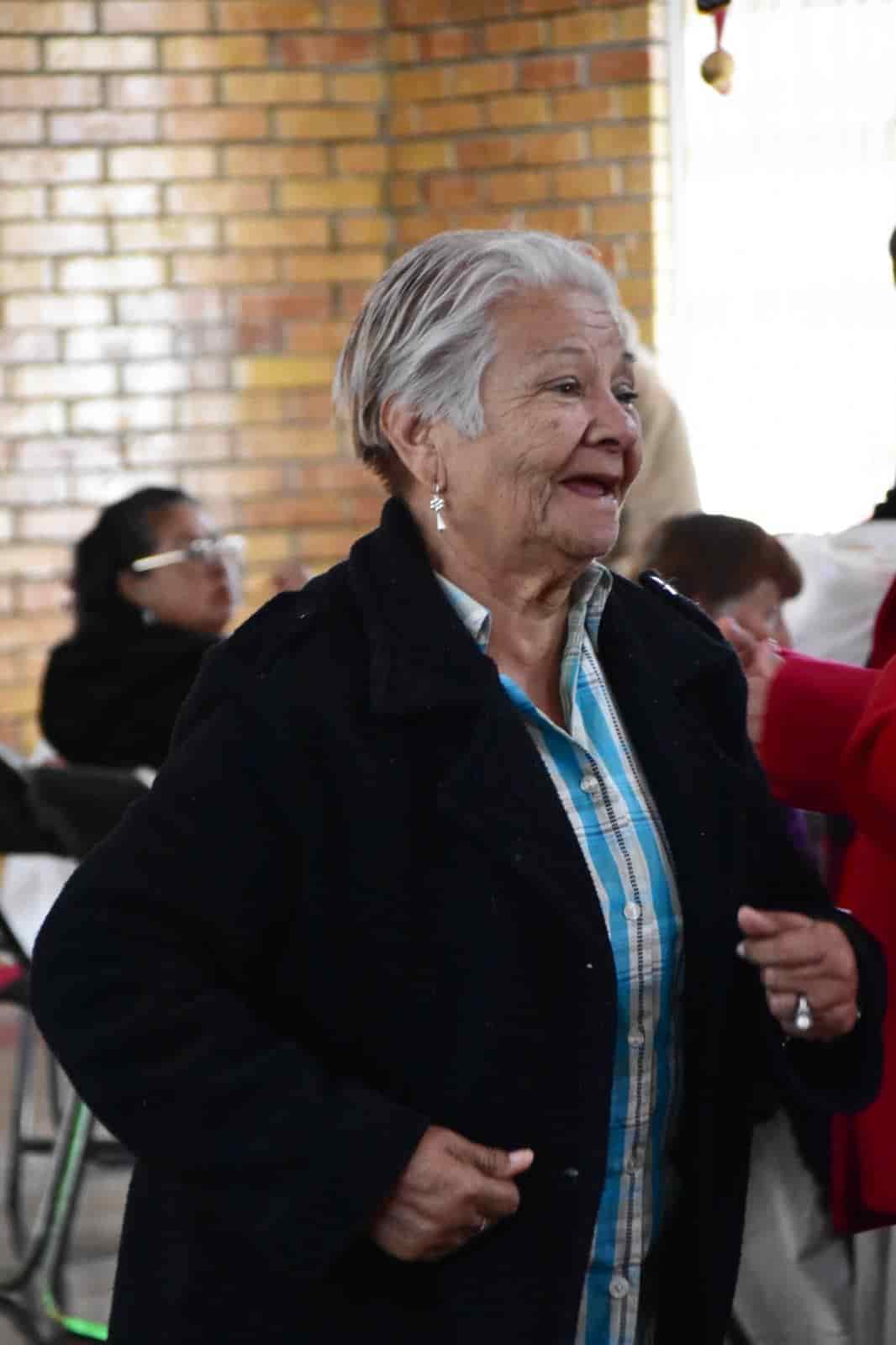 Disfrutan abuelitos posada en Ciénegas