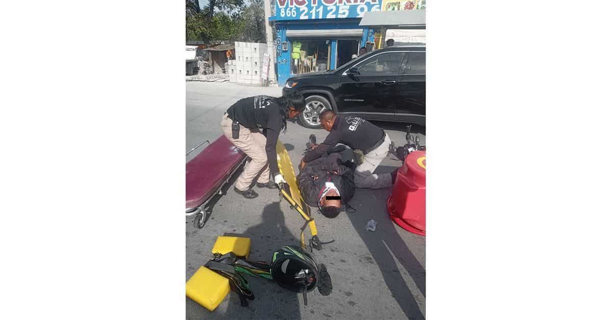 Tumba con camión a repartidor del Churchs