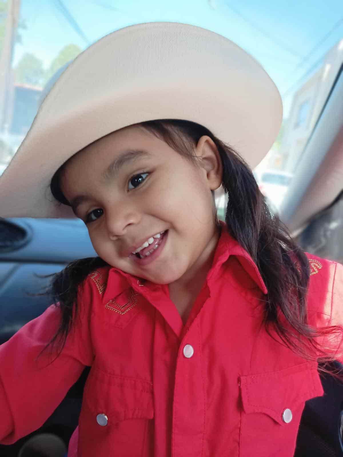 Padece Anita tumor en el tallo cerebral