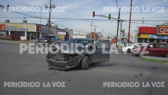 Se mete paisano en contra y choca por culpa del GPS