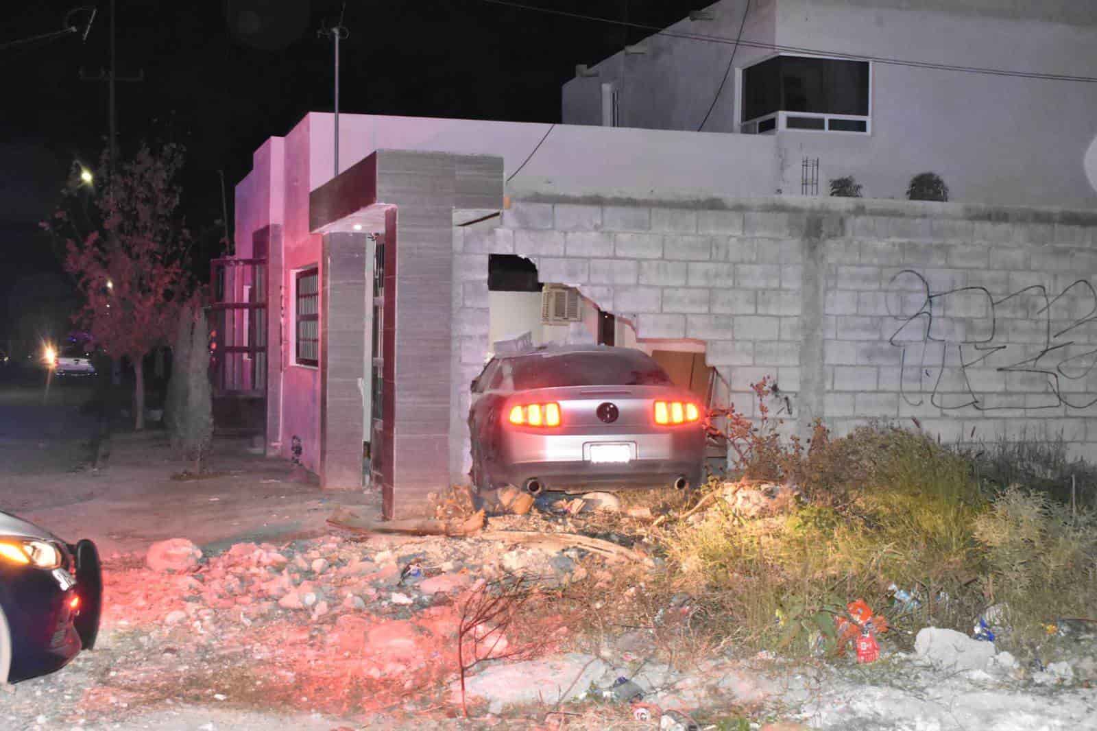 Mete auto en cochera ajena