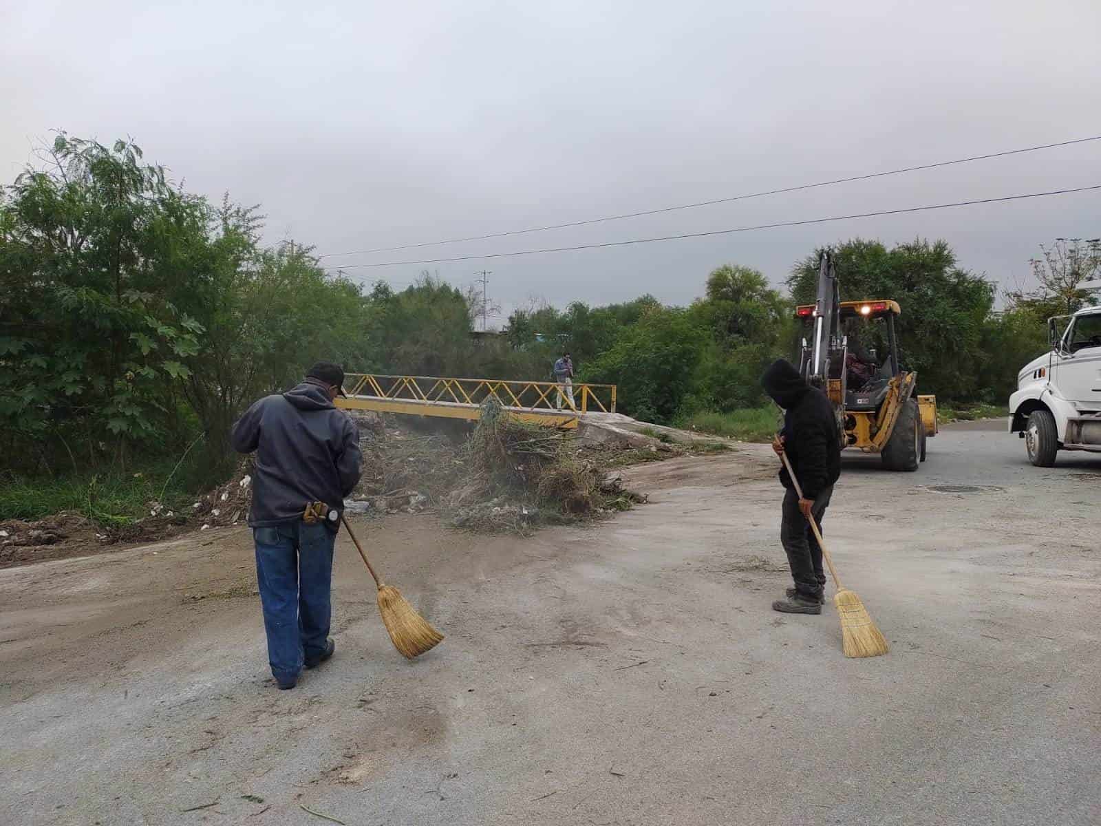 Rehabilitan puente de la colonia Borja