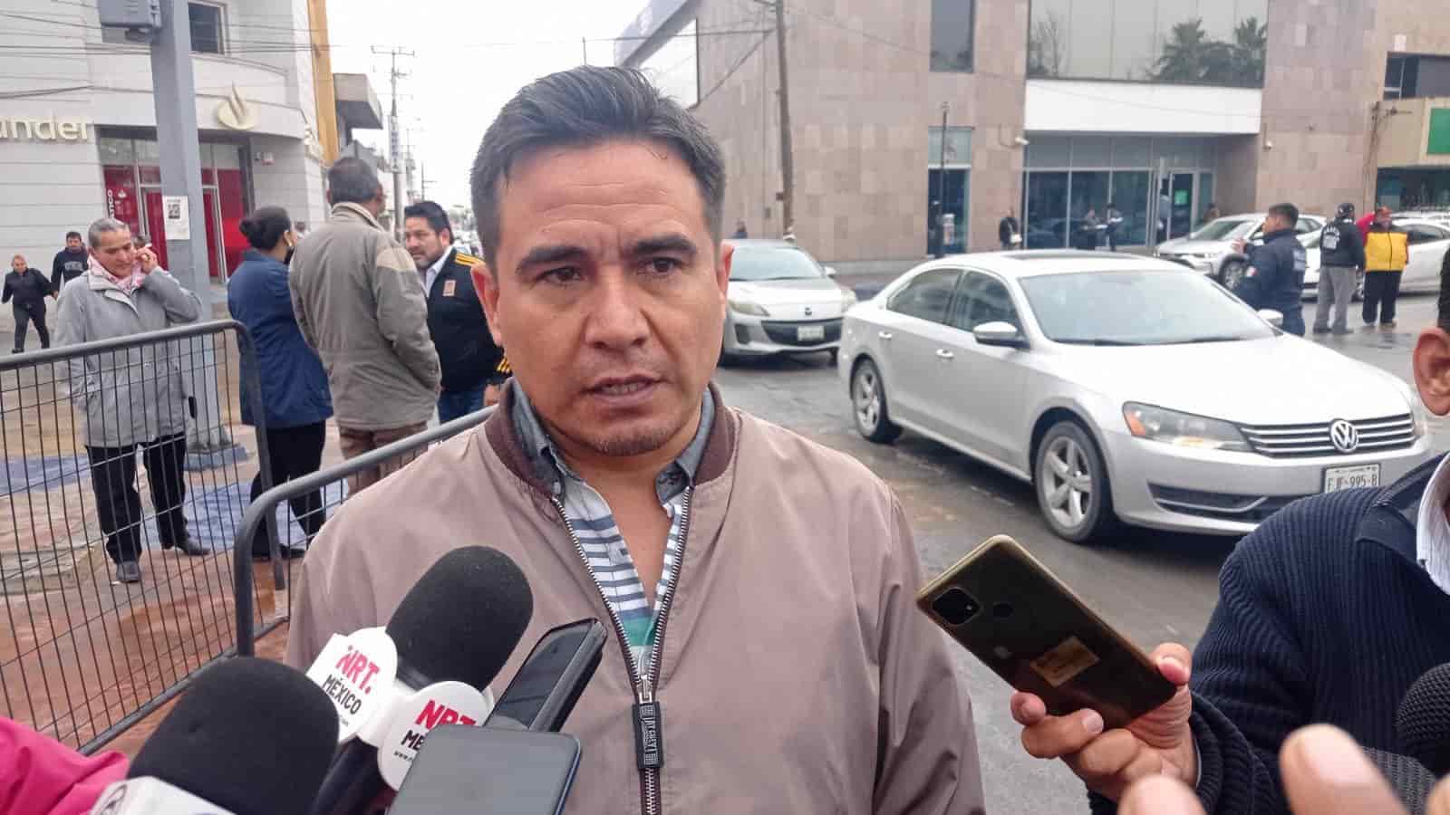 Toman choferes la plaza principal