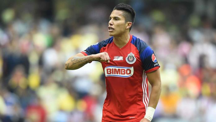 Carlos Salcedo volvería a Juárez y causaría baja de Cruz Azul