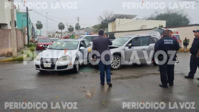 Resulta lesionado al causar choque