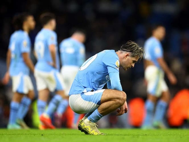 Manchester City no endereza; le empatan en último instante.