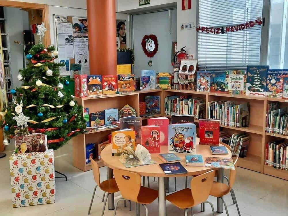 Realizan bibliotecas talleres navideños