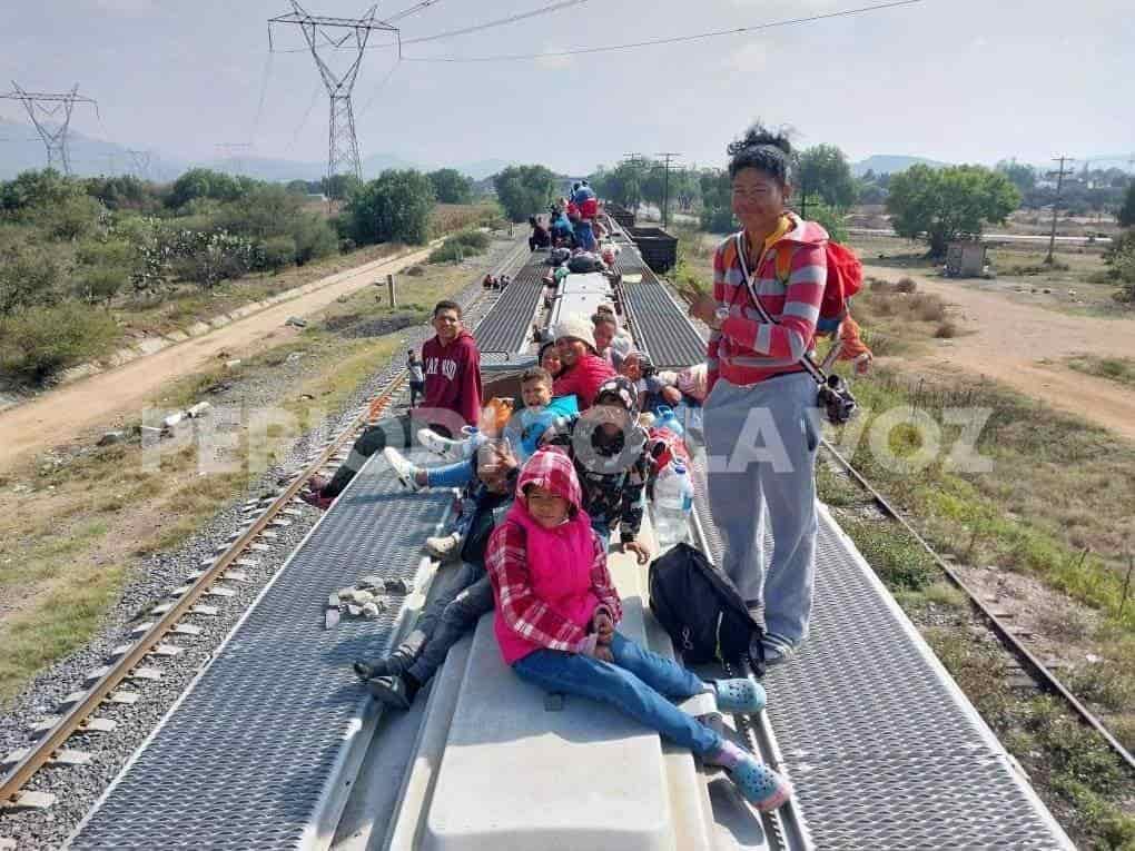 NEGOCIAZO: Ofertan diversos medios de transporte para migrantes