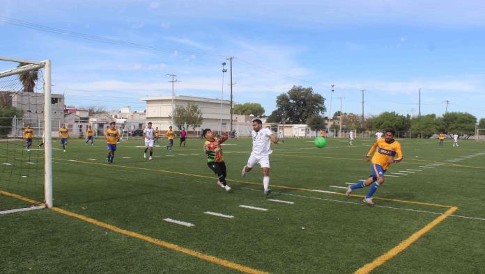 Logra Flamengo primera victoria