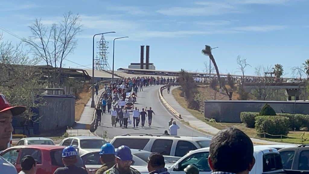 Despiden a trabajadores de confianza de AHMSA