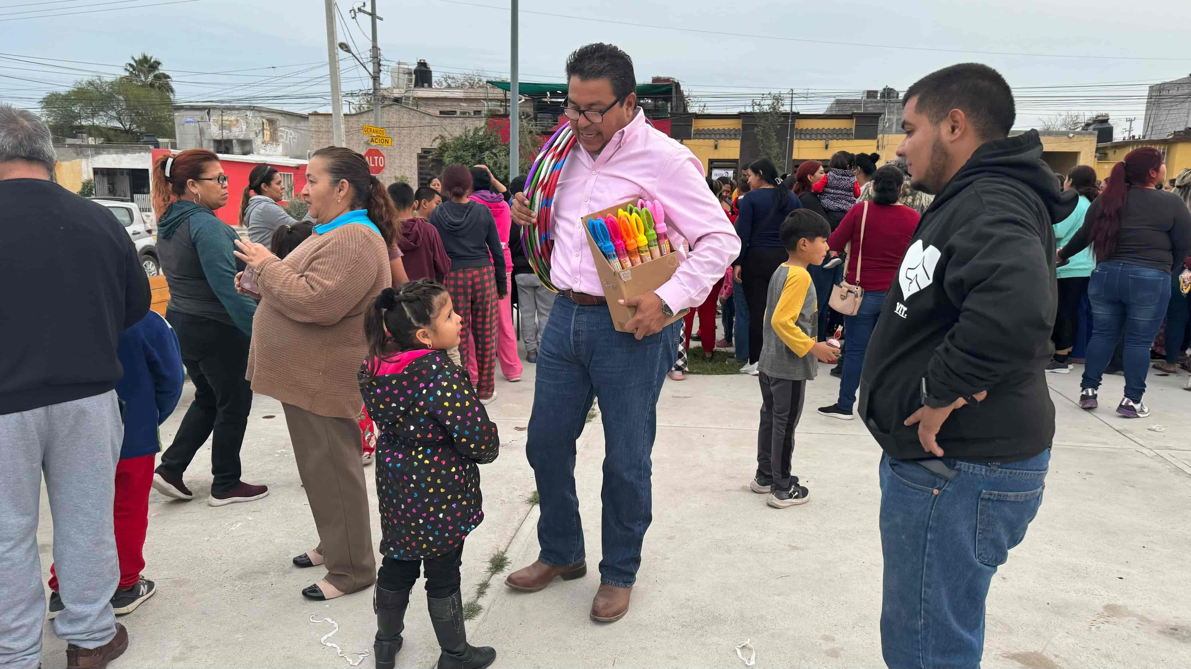 Navidad para Todos: Alegría en Frontera