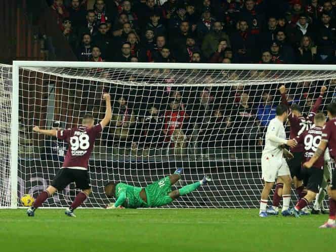 Sin Ochoa y de última, a Salernitana se le escapa la victoria ante Milán