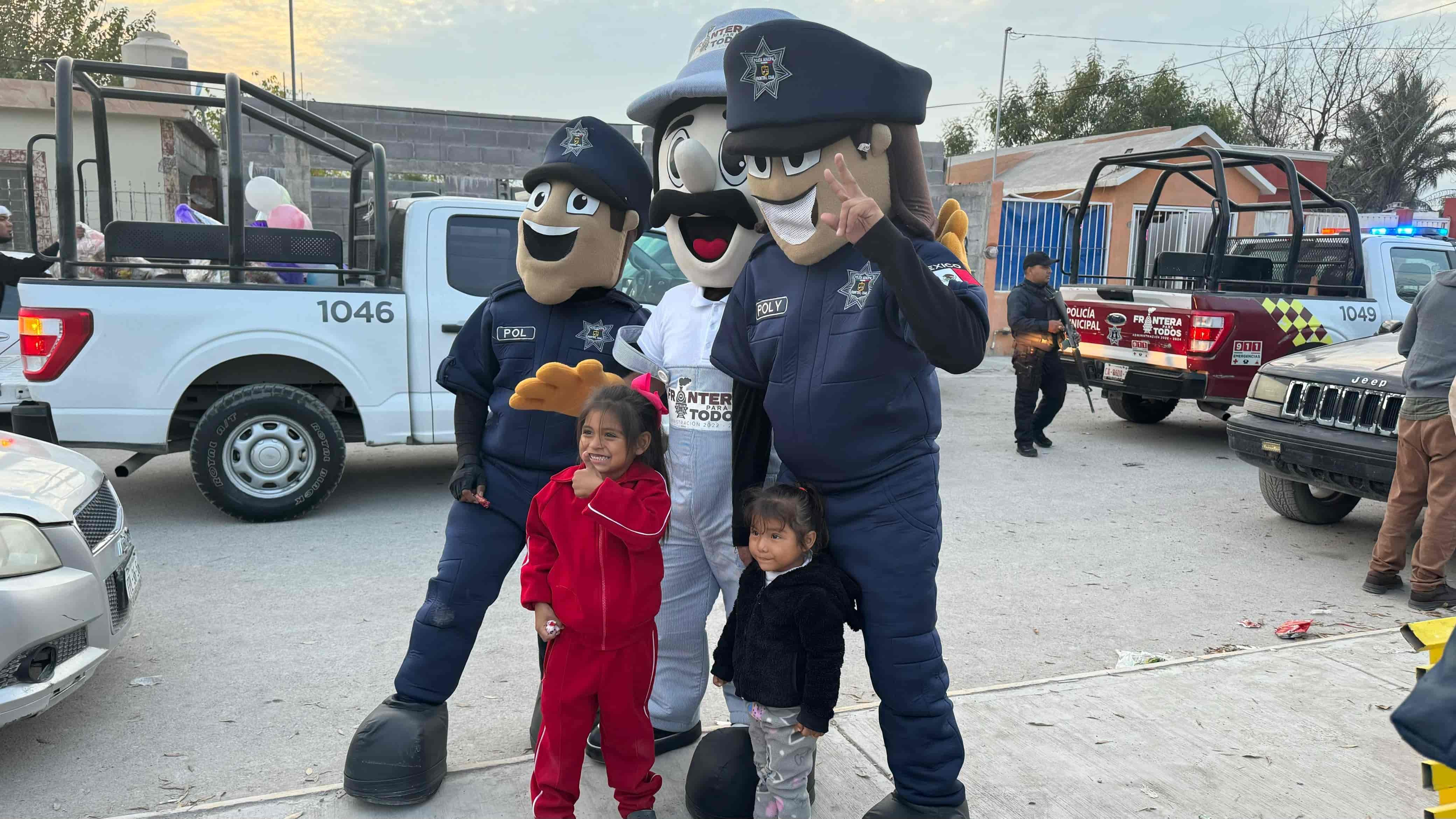 Siguen posadas para niños en Frontera