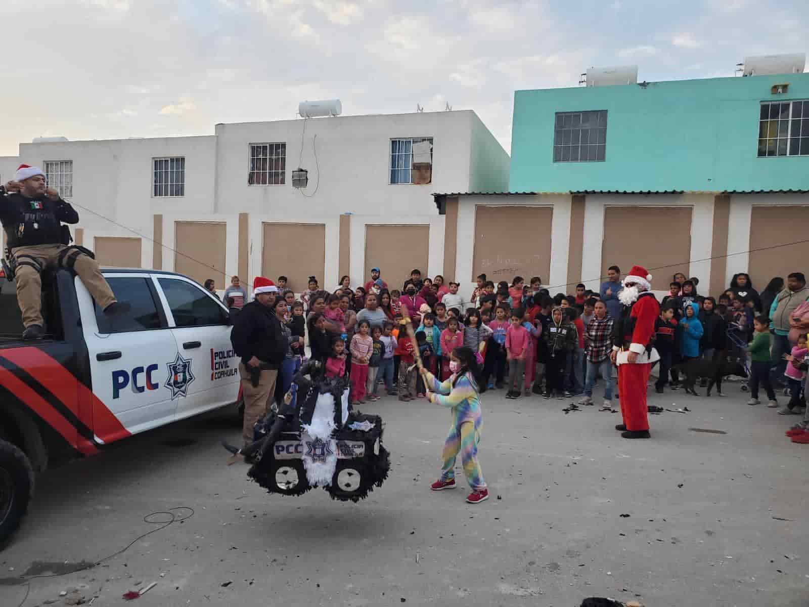 ¡Posada! Policía Civil regala sorpresa a los niños de Altos de Santa Teresa