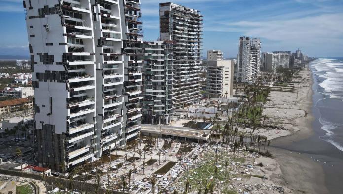 Desolación Navideña en Acapulco: Cierres y Despidos Aumentan