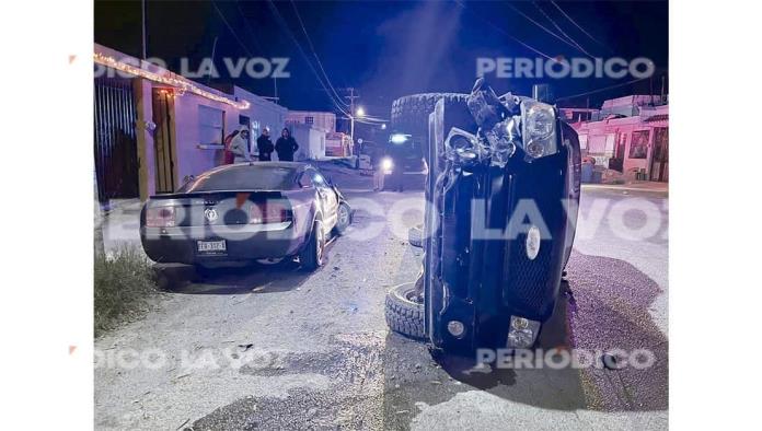 Arremanga auto, vuelca en la Bellavista y escapa