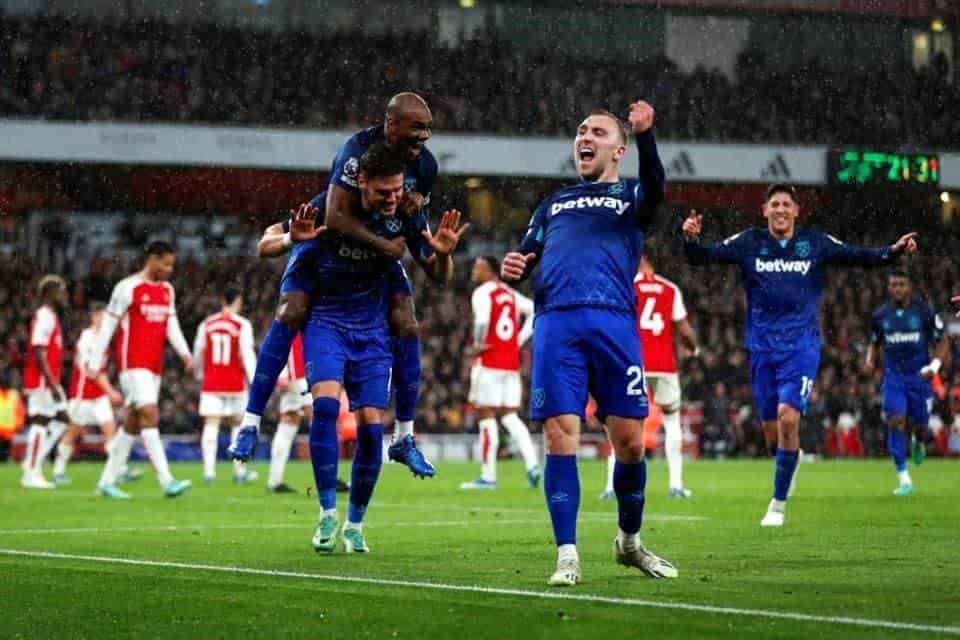 Cae Arsenal en casa con West Ham y deja liderato a Liverpool