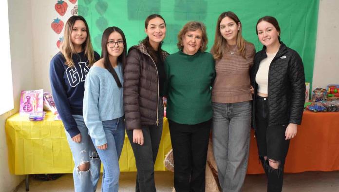 Celebran posada niños del comedor Infantil MANÁ