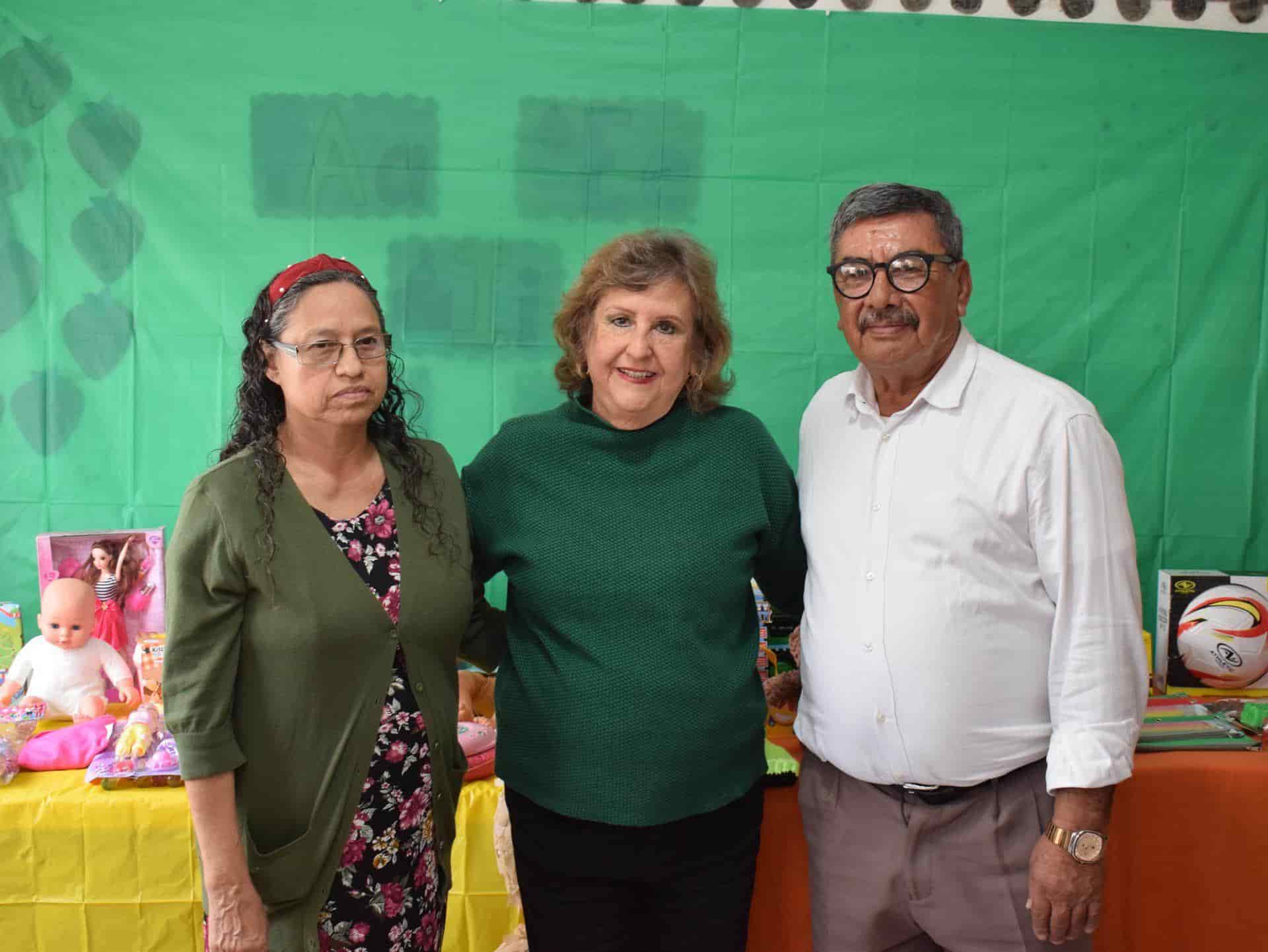 Celebran posada niños del comedor Infantil MANÁ