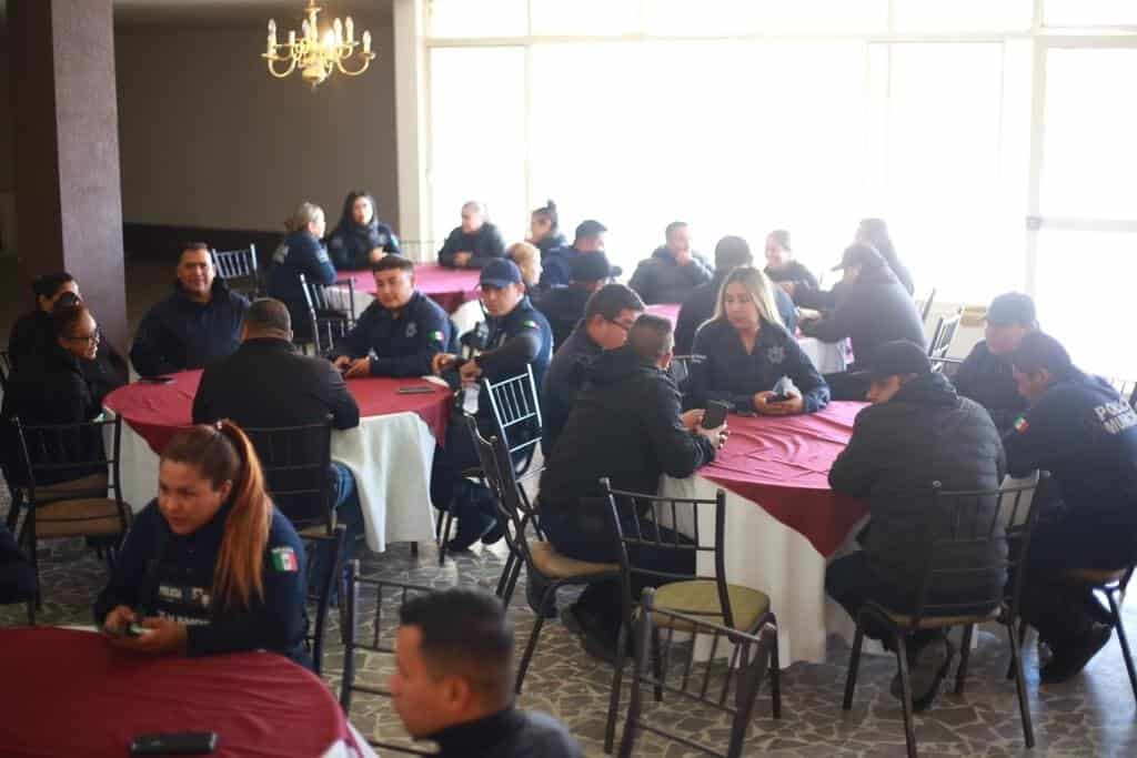 Reconoce Alcalde labor de policías