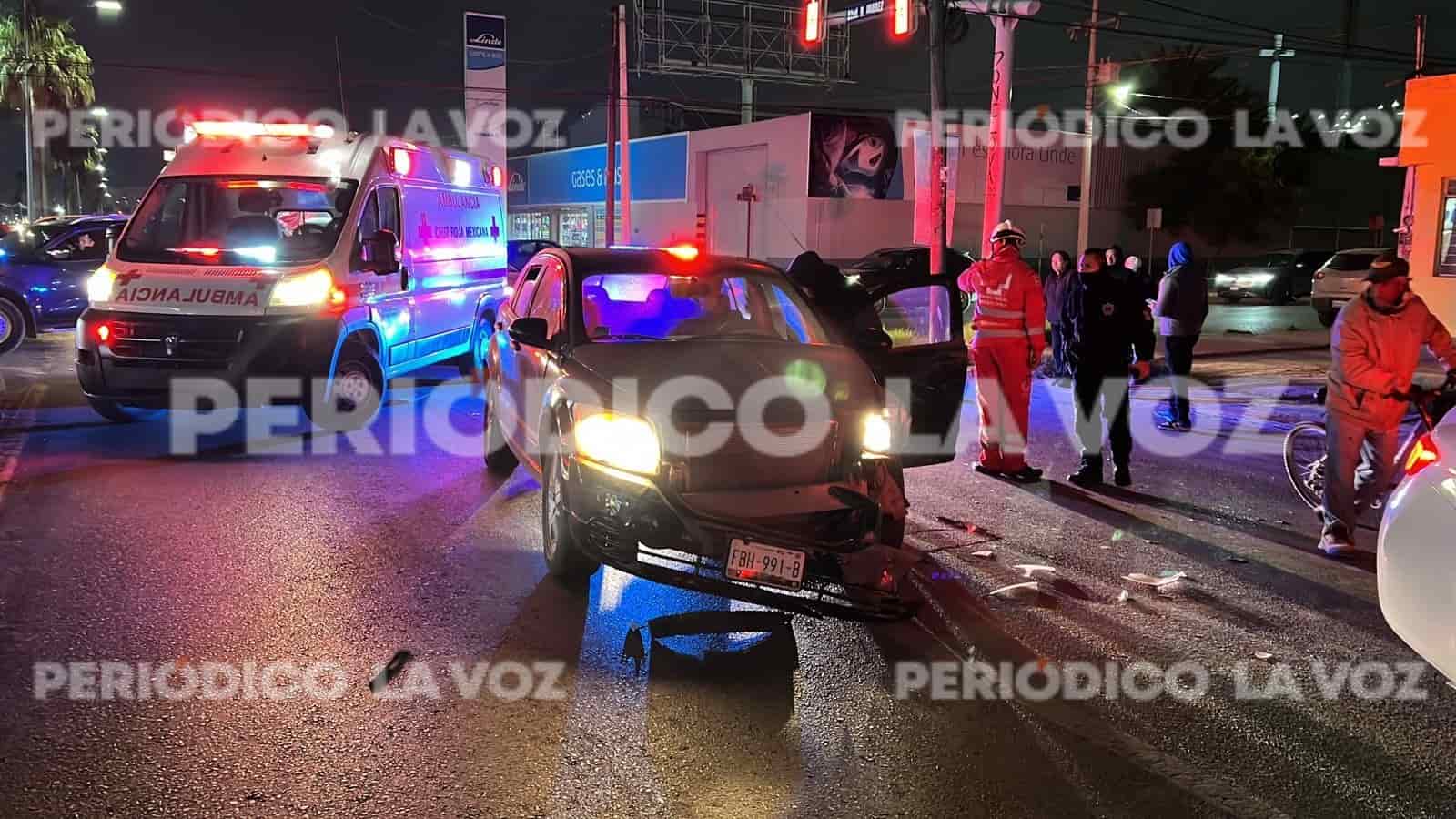 ‘Desgracia’ a familia al brincar el camellón