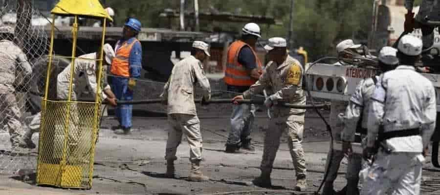 Tardaría rescate  de mineros hasta ocho semanas