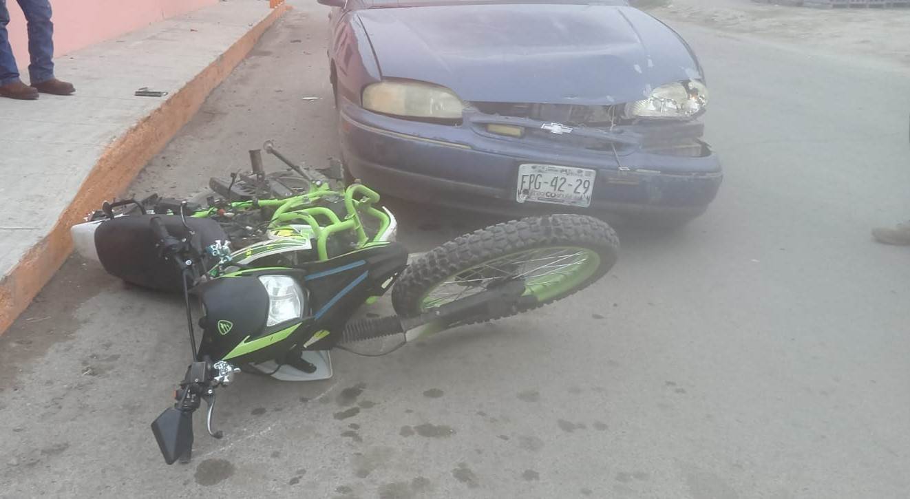 Motociclista causa choque y SE DA A LA FUGA en Morelos