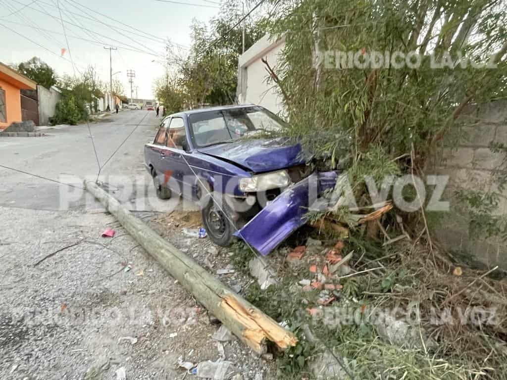 Se le botan cambios y parte poste en dos