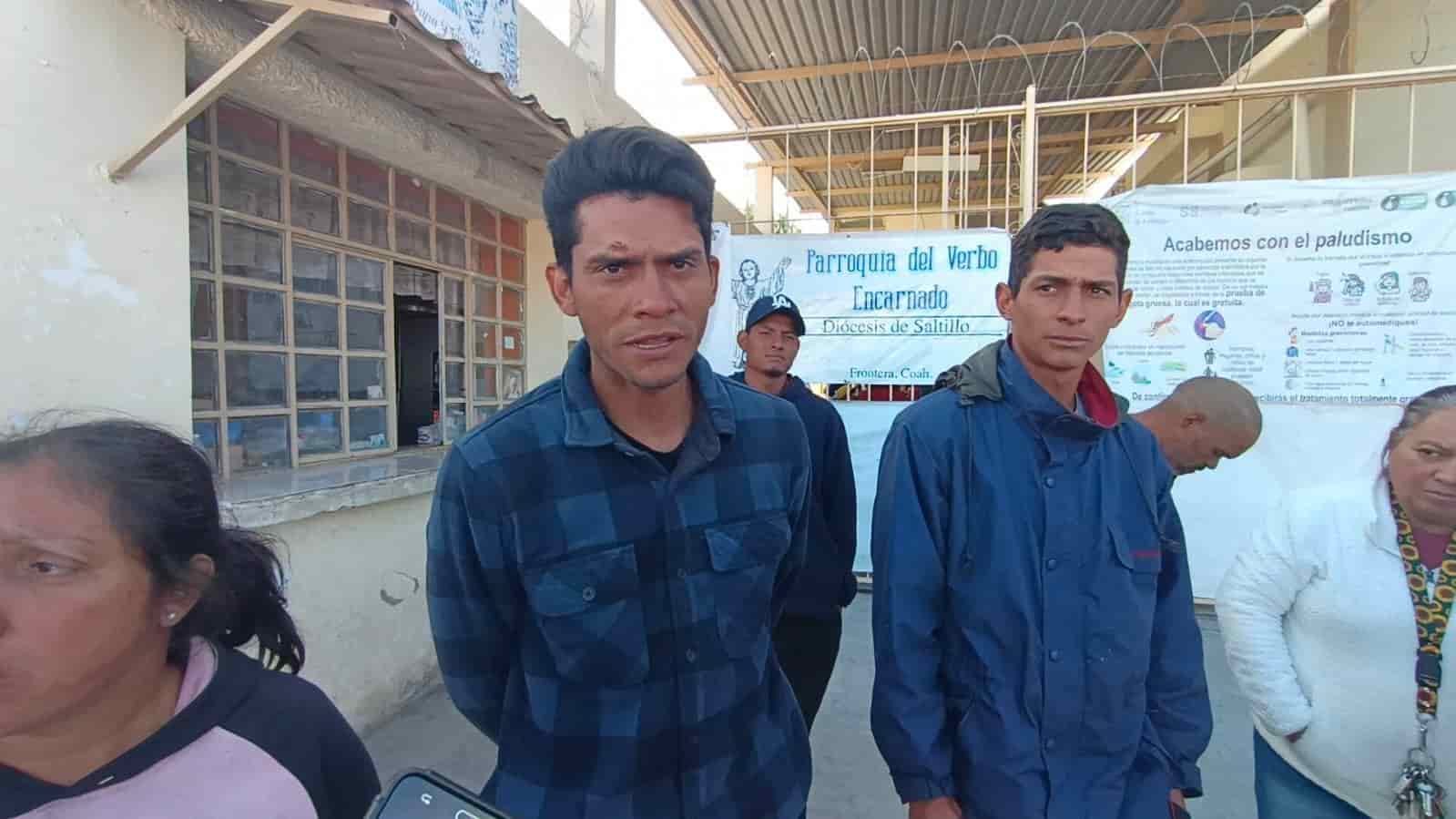 Cazan a migrantes los bajan del tren