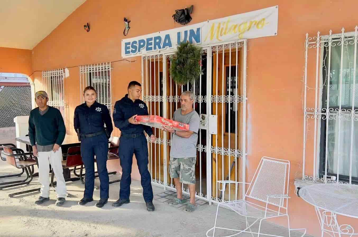 Policías de nava comparten rosca 