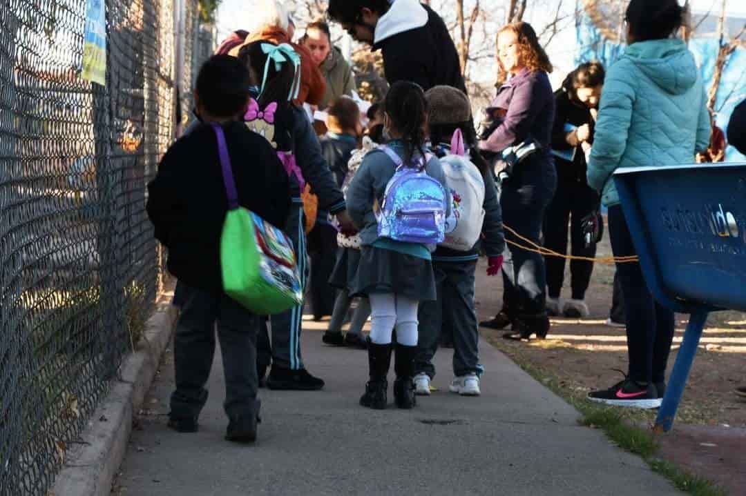 Regresan a clases 30 mil alumnos