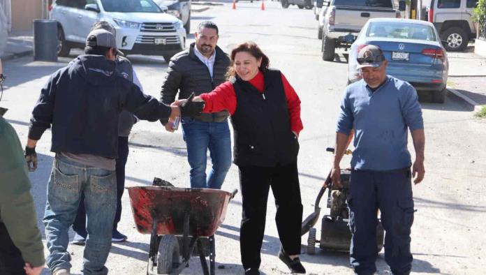 Alcaldesa Diana Haro Martínez supervisó obras de recarpeteo en Nuevo Barroterán