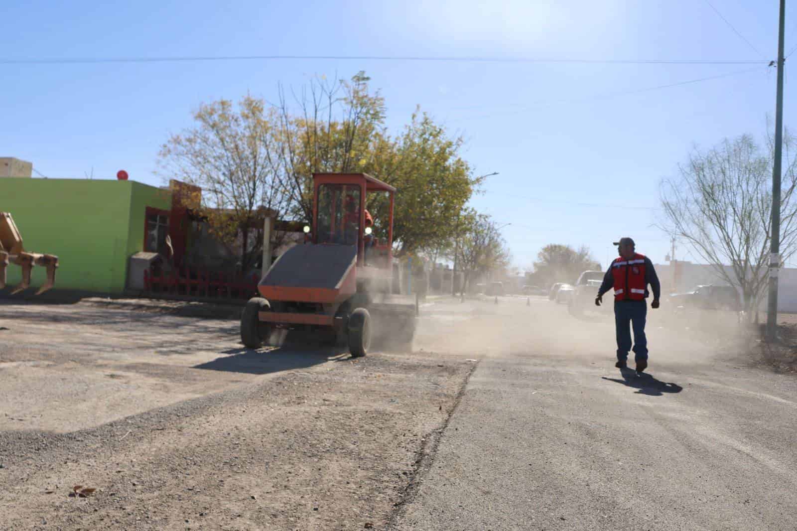 Alcaldesa Diana Haro Martínez supervisó obras de recarpeteo en Nuevo Barroterán