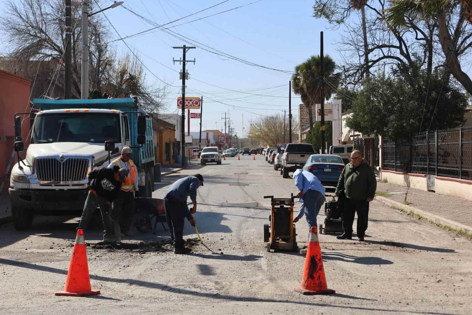 Alcaldesa Diana Haro Martínez supervisó obras de recarpeteo en Nuevo Barroterán