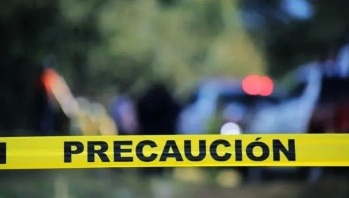 Hombre mató a su esposa, la enterró en la sala y luego hizo una fiesta