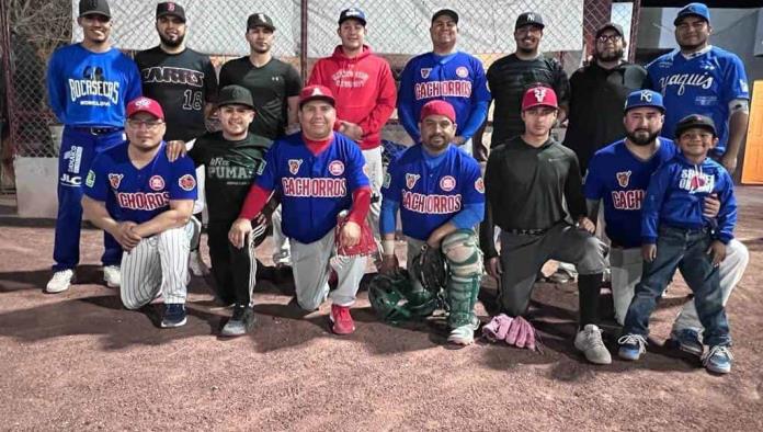 Cachorros embiste a Rieleros Femo