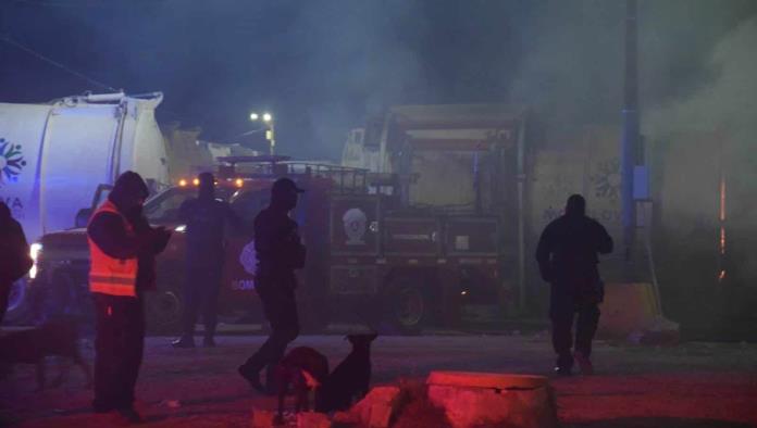 Arde camión de la basura