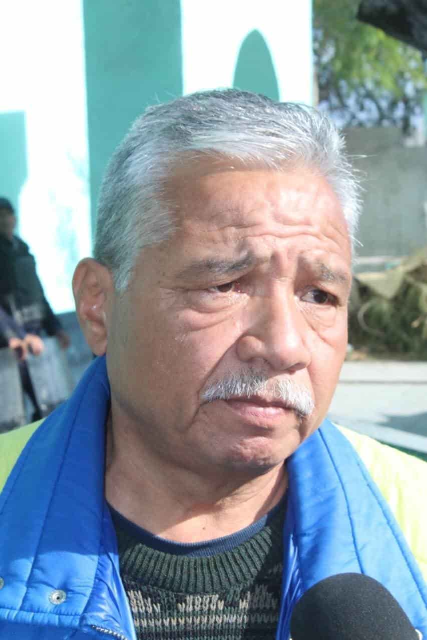 Buscan obreros acercarse a AMLO