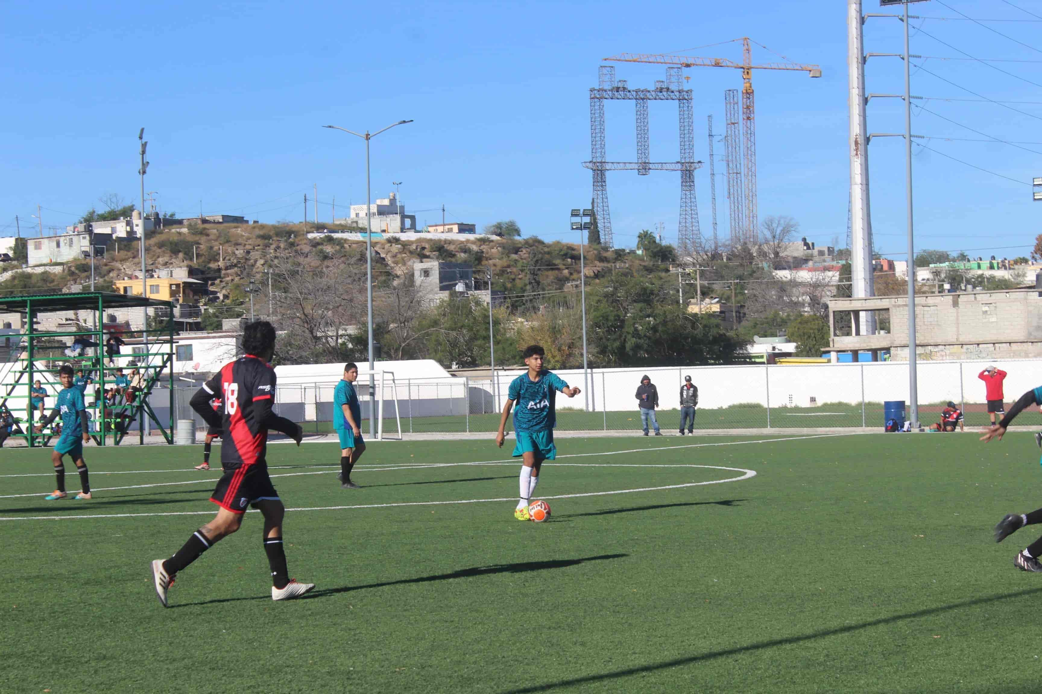 Golea Deportivo Cobras al Barrio