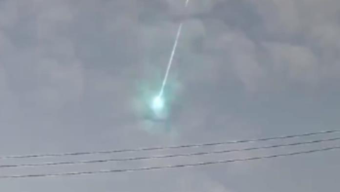 Captan un meteorito cruzando los cielos de Japón