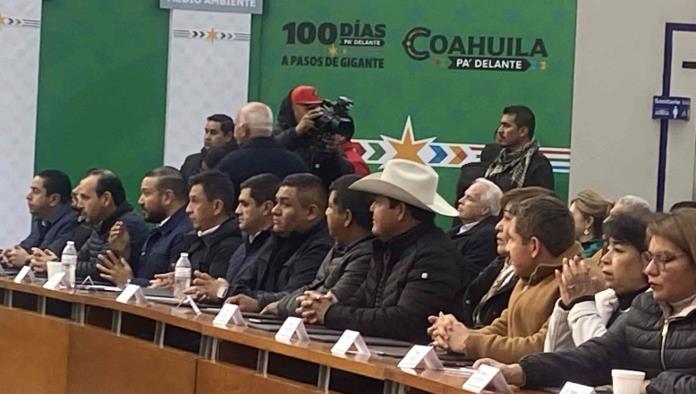 Firma Beto convenio Mejora  Coahuila