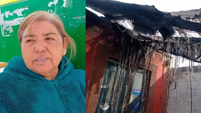 Escapan de milagro del incendio; Las llamas habían consumido parte del techo