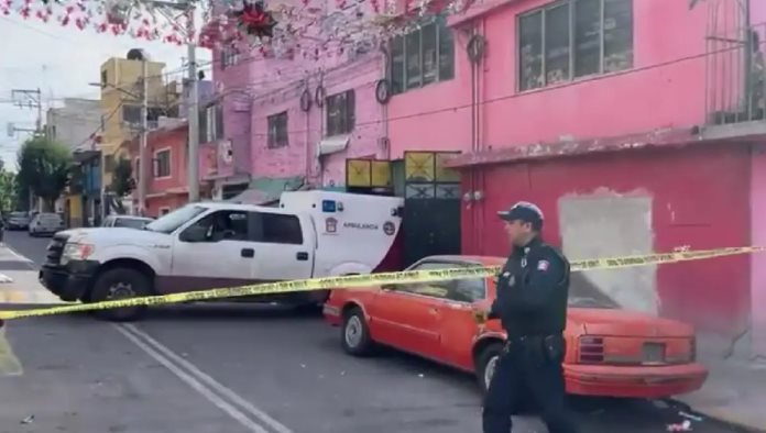 Localizan dos cuerpos de mujeres en un refrigerador en Edomex