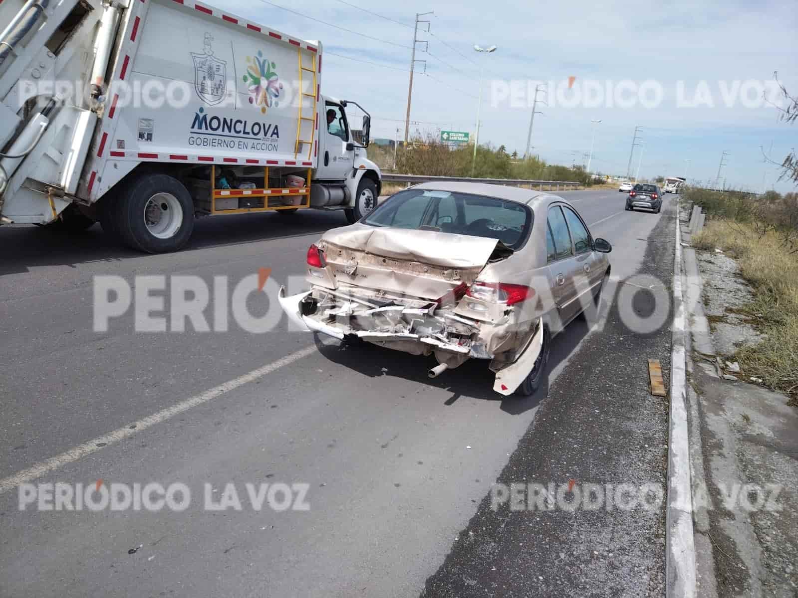 Frunce auto en choque empleado de Metelmex