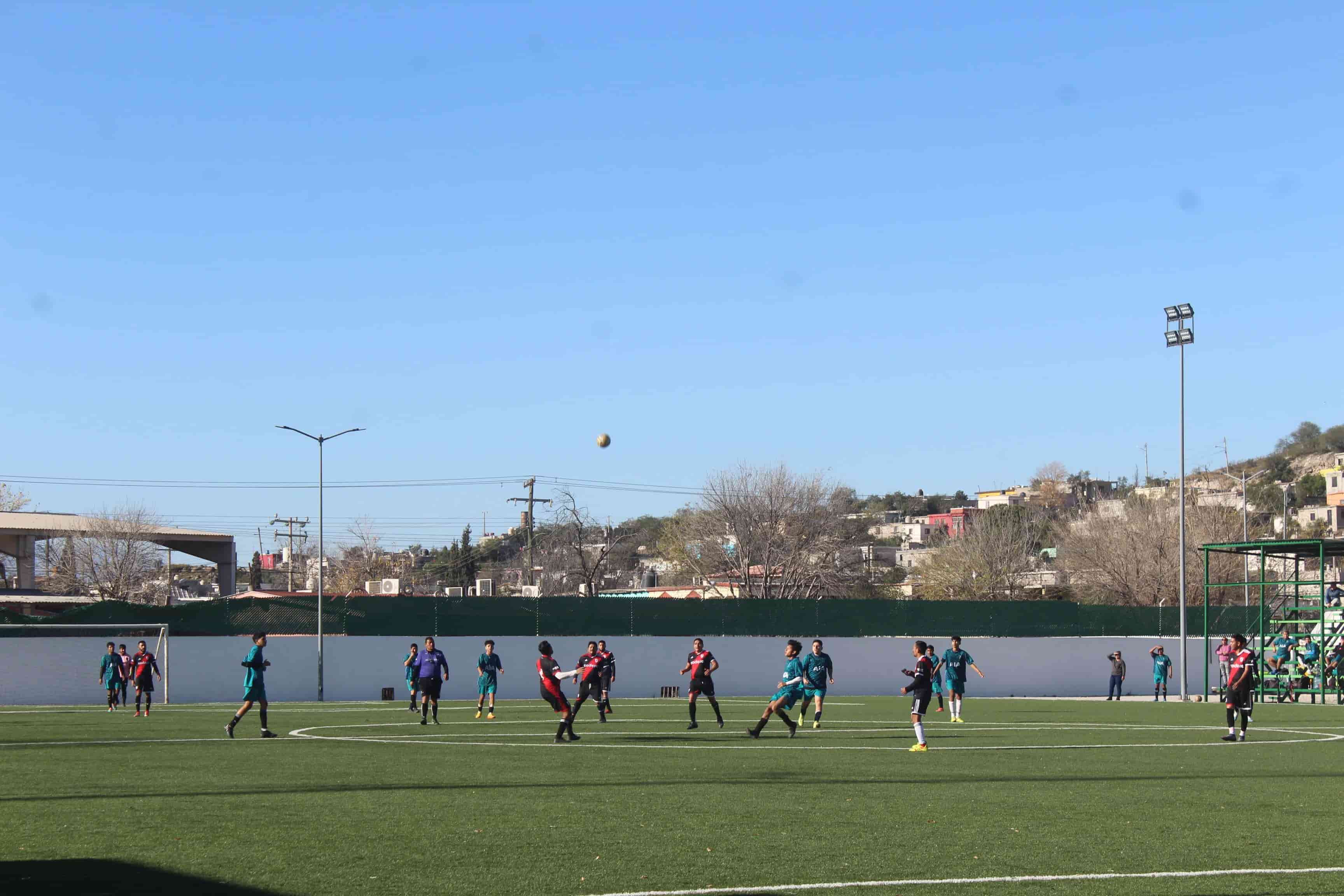 Pumas Occi y Borja Jr. empatan a un gol