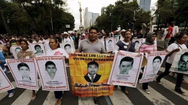 Salen de prisión militares involucrados en el Caso Ayotzinapa; Seguirán caso en libertad